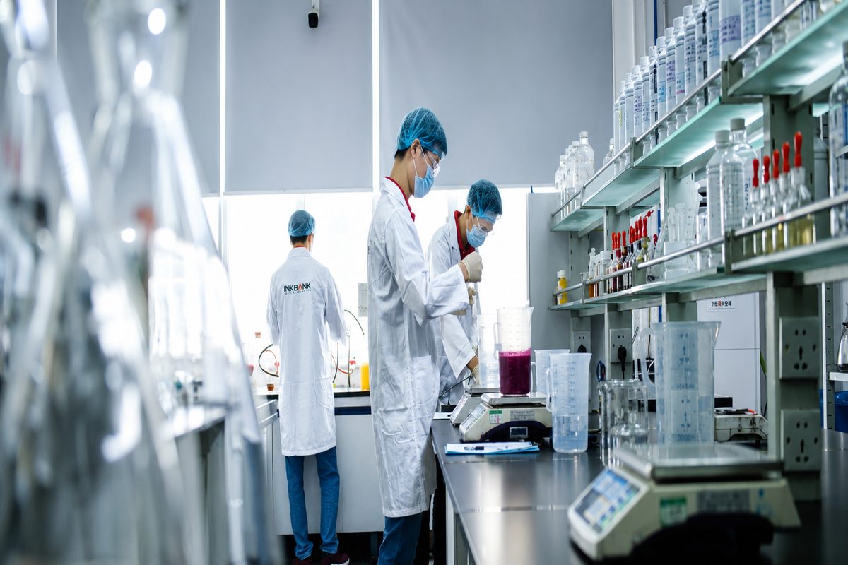 INKBANK R&D laboratory technician conducting ink and substrate compatibility work